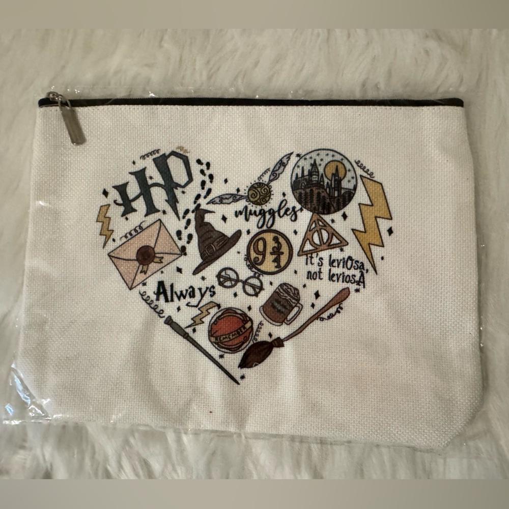 White Canvas Make Up Pouch with HP Symbols